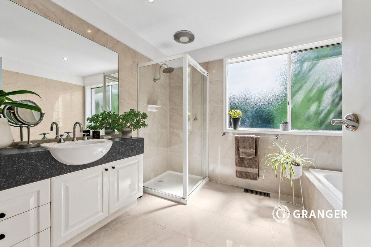 390 Waterfall Gully Road, Rosebud, VIC 3939
